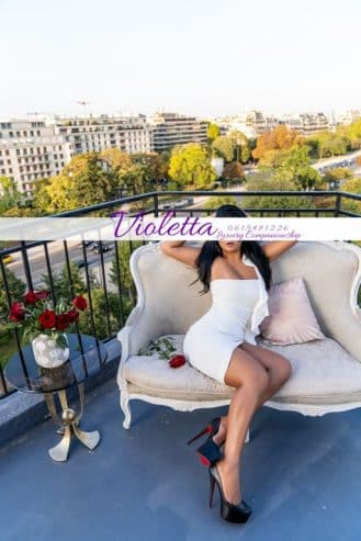 Violetta sexy latine